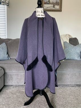 James Pringle Weavers Scottish Purple Wool Cape Coat with Tassel Trim NWT